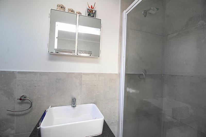 2 Bedroom Property for Sale in Reebok Western Cape
